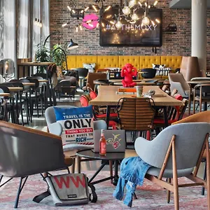 **** Hotel Moxy Frankfurt Airport Duitsland